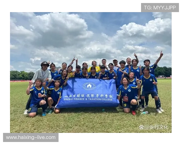 足球巨星的女儿闪耀绿茵场 继承父亲天赋与梦想的璀璨未来